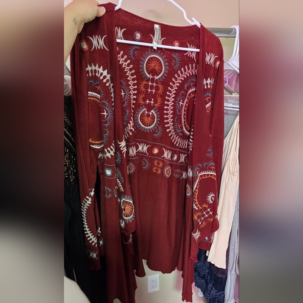 Monoreno Burgundy Embroidered Top